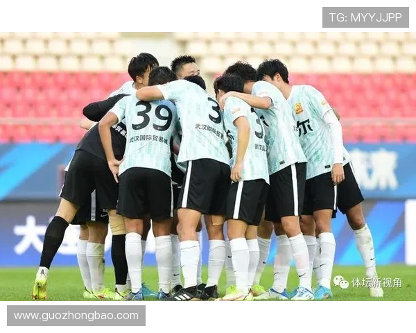 杭州足球队强势领跑大满贯积分榜以63分领先其他球队 杭州足球队强势领跑大满贯积分榜以63分领先其他球队