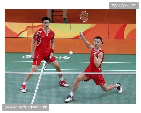 武汉羽毛球队区域防守策略分析及其在比赛中的优缺点探讨