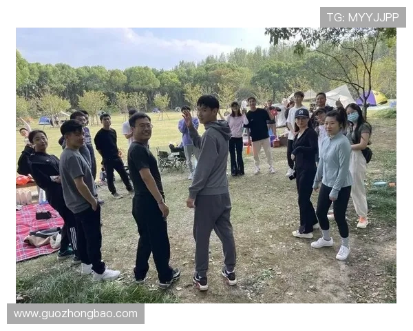 上海飞盘队节奏之争引发热议球迷与专家各执己见探讨规则与策略