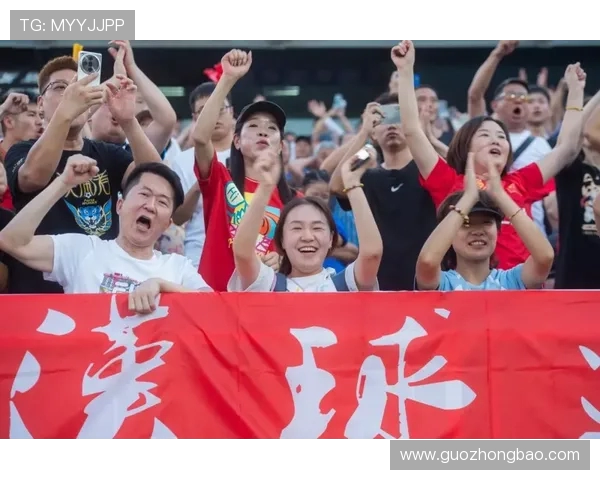 南京网球队的节奏揭秘：网球巨献背后的故事与激情